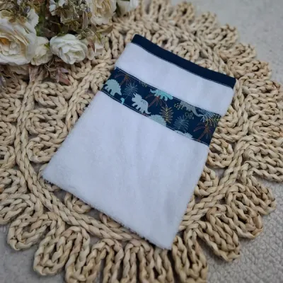 Gant de toilette en bambou motif dinosaure